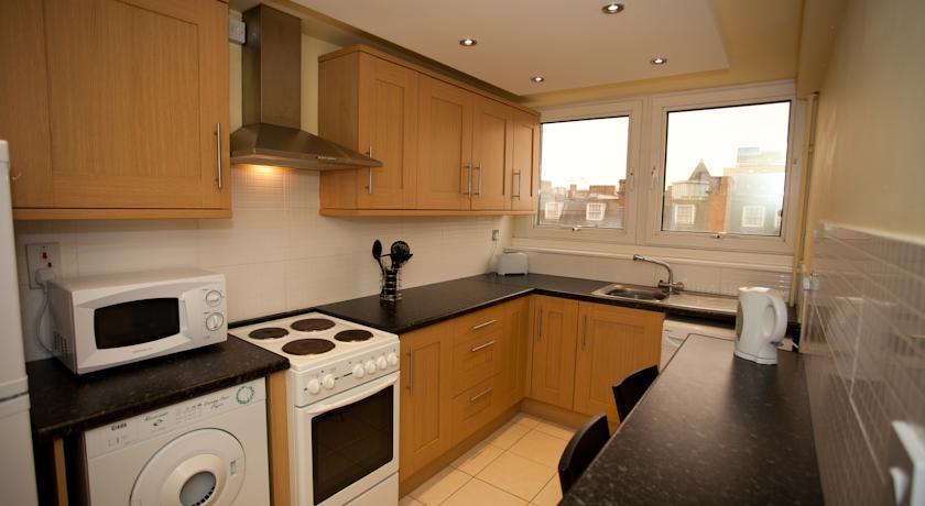 Victoria Centre Apartments: Central Shopping Hub with 24/7 Access Nottingham Exterior photo