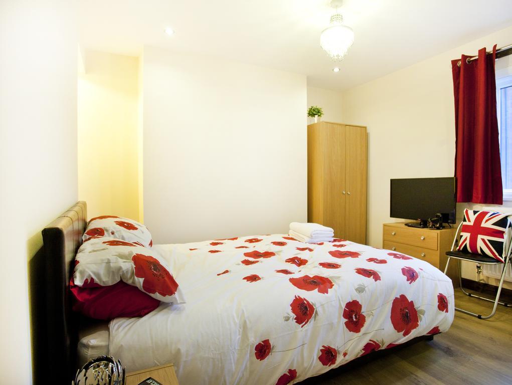 Victoria Centre Apartments: Central Shopping Hub with 24/7 Access Nottingham Room photo
