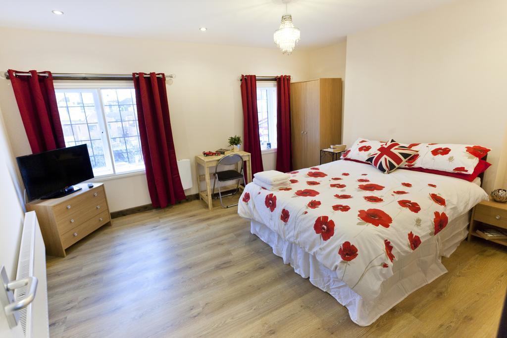 Victoria Centre Apartments: Central Shopping Hub with 24/7 Access Nottingham Room photo